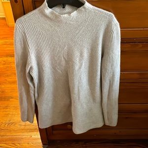 Women’s long sleeve top!